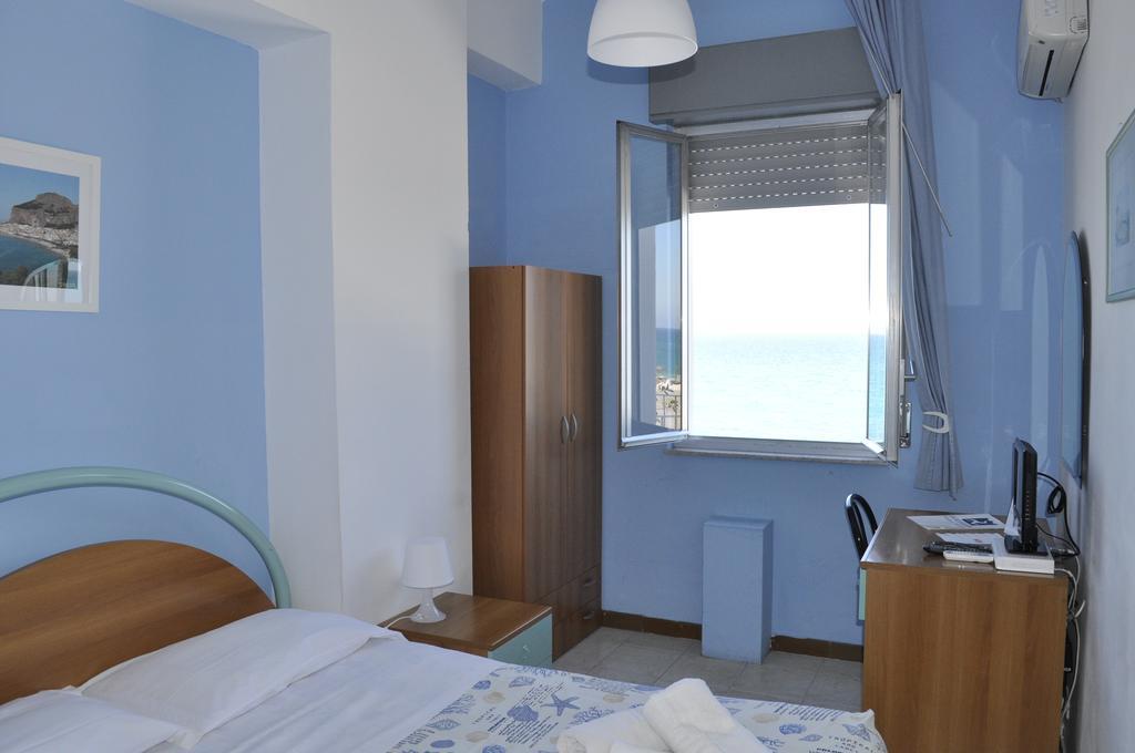 Hotel Ristorante La Scogliera - Nuova Gestione Piraino Exterior foto